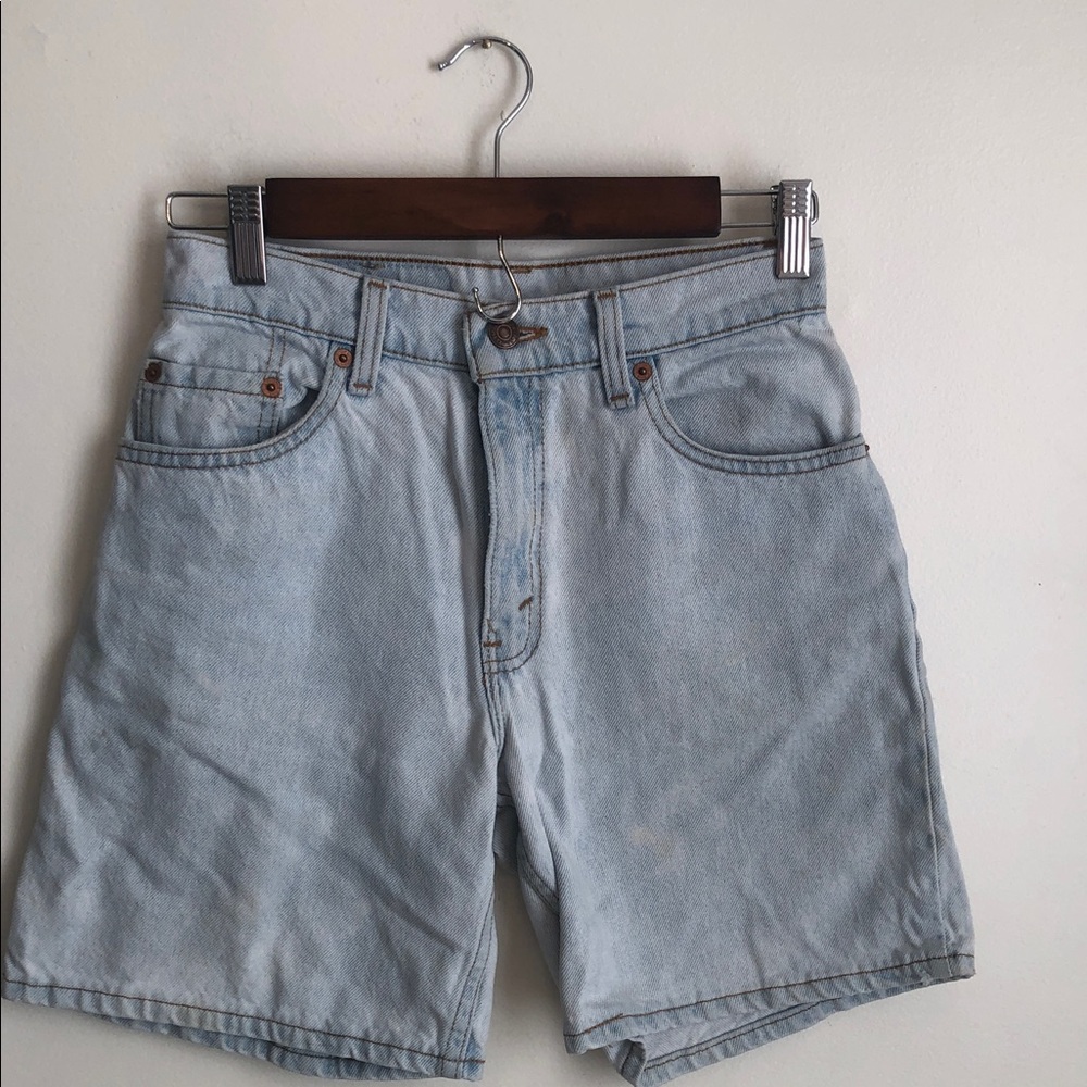 VTG rare 550 red tab Levi's Light Blue Denim Shorts